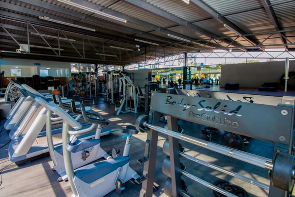 GYM 2 MAQUINAS VIEJAS